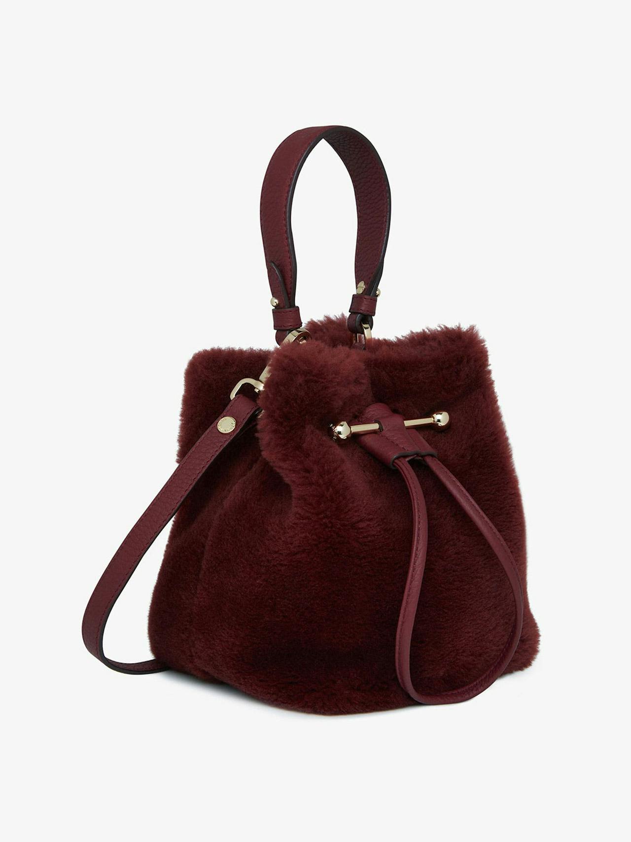 Oxblood shearling Osette bucket bag Osette Strathberry    - Collagerie