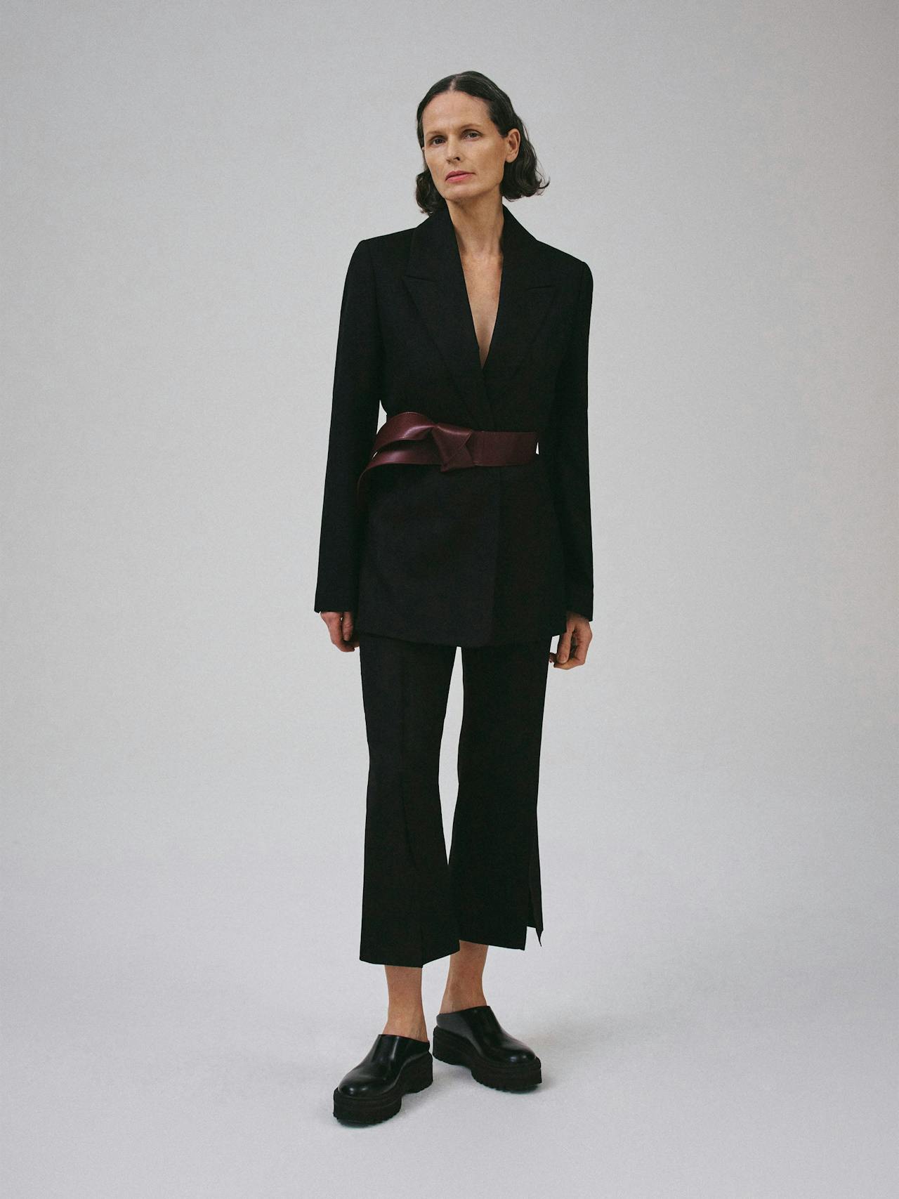 Black cropped flare trouser with slit Clothing Marina Moscone    - Collagerie