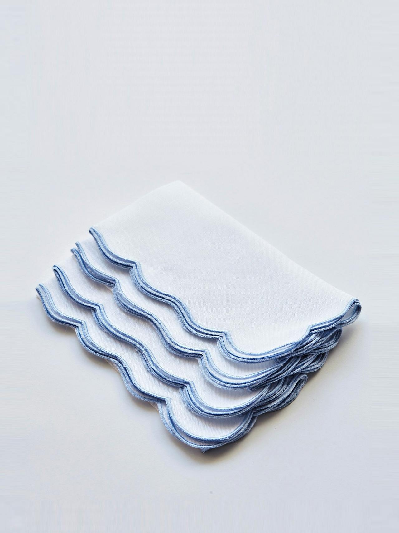 Embroidered light blue scallop napkins, set of 4