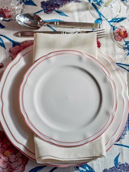 Provence pink dinner plates, set of 4 SHOP Maison Margaux    - Collagerie