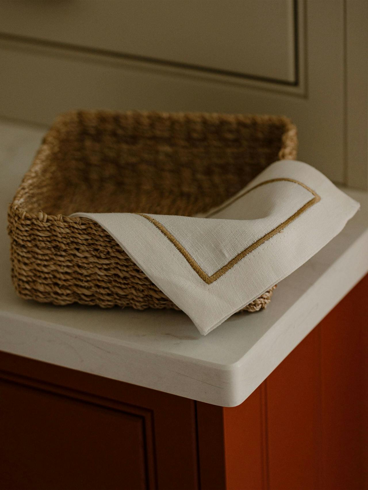 Small abaca square storage basket Home Decor Rebecca Udall    - Collagerie