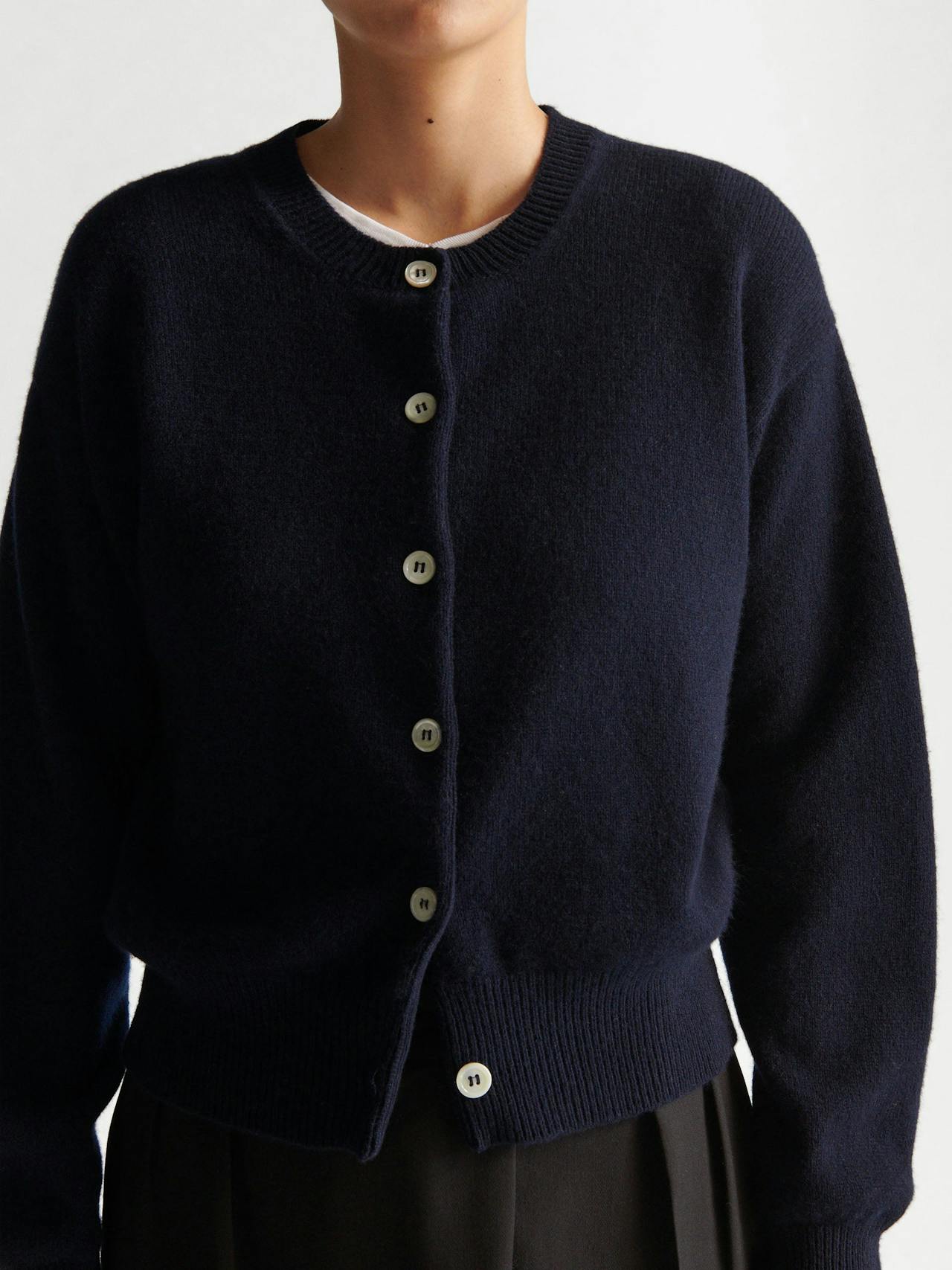 Navy Ada Geelong crewneck cardigan Clothing &Daughter    - Collagerie