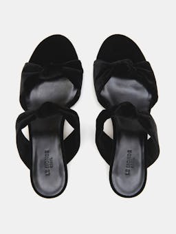 Black velvet knot sandal kitten heels Footwear Le Monde Beryl    - Collagerie