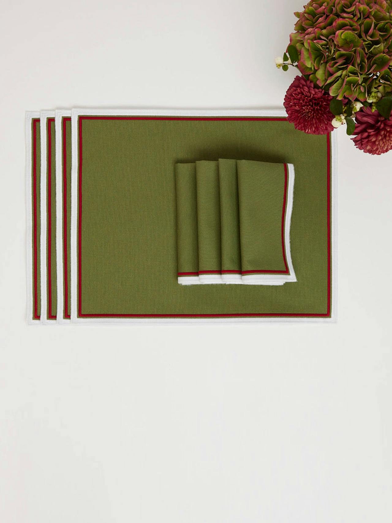 Festive green placemats, set of 4