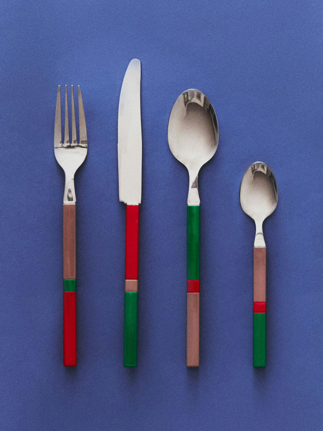 Set of cutlery with multicoloured resin handle (set of 4)