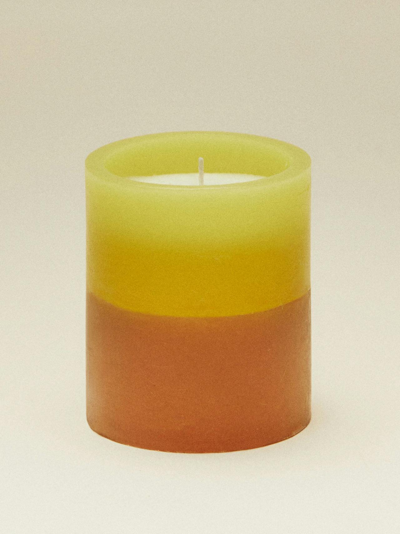 Pear & Tonka scented candle