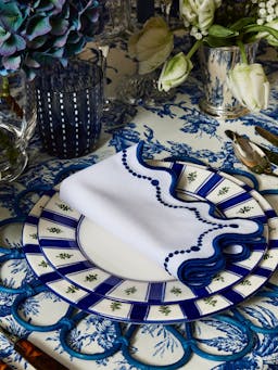 Blue rattan flower placemats, set of 4 Interiors Maison Margaux    - Collagerie