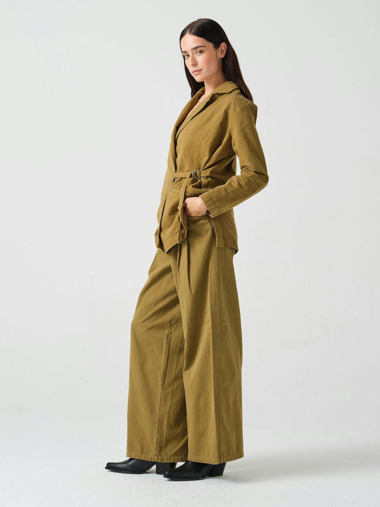 Isabella pant in olive 6204623190 Seventy + Mochi    - Collagerie