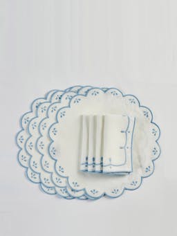 Peony white and pale blue napkins, set of 4 SALES Maison Margaux    - Collagerie