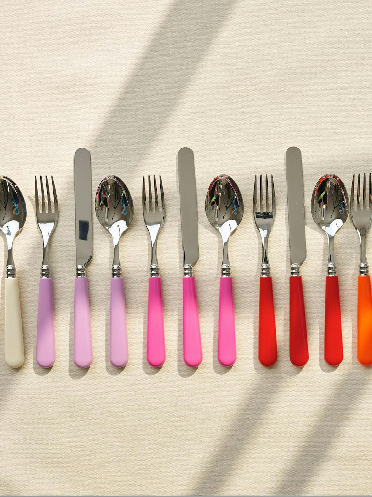 Rose pale cutlery in stainless steel  Domenica Marland    - Collagerie