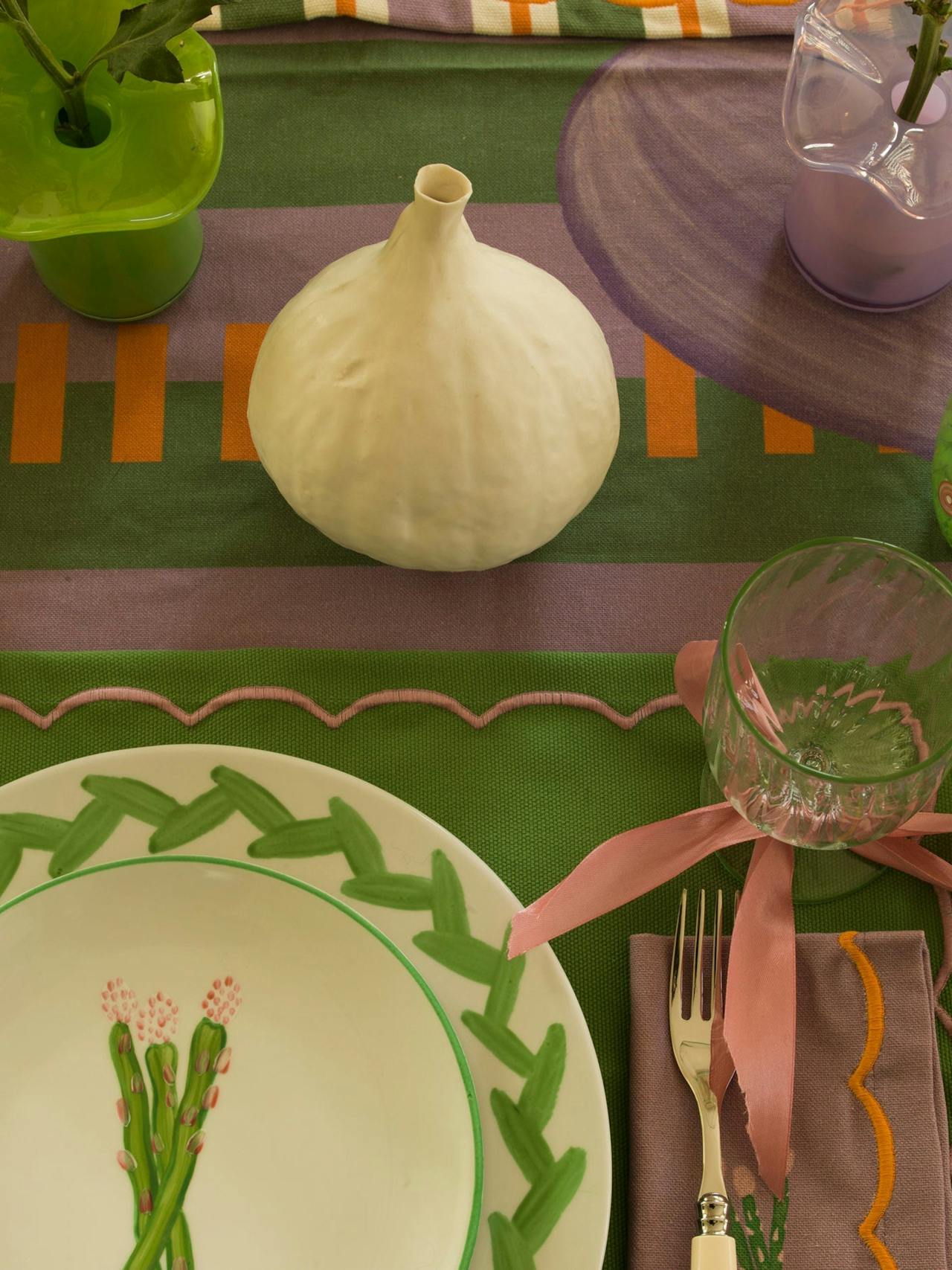 Vegetable tablecloth  Domenica Marland    - Collagerie