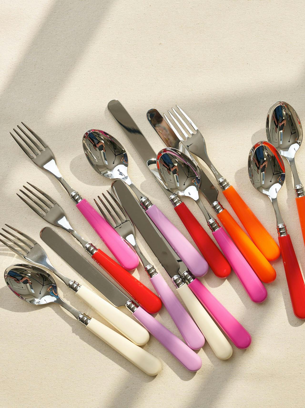 Violet cutlery in stainless steel  Domenica Marland    - Collagerie