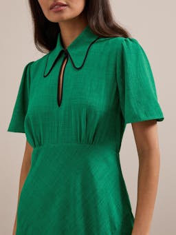 Emerald green Reya techni voile midi dress Dress Cefinn    - Collagerie