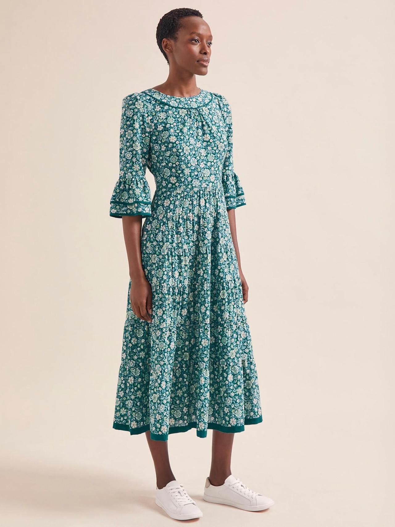 Green ditsy carnation print Elodie cotton blend maxi dress Dress Cefinn    - Collagerie