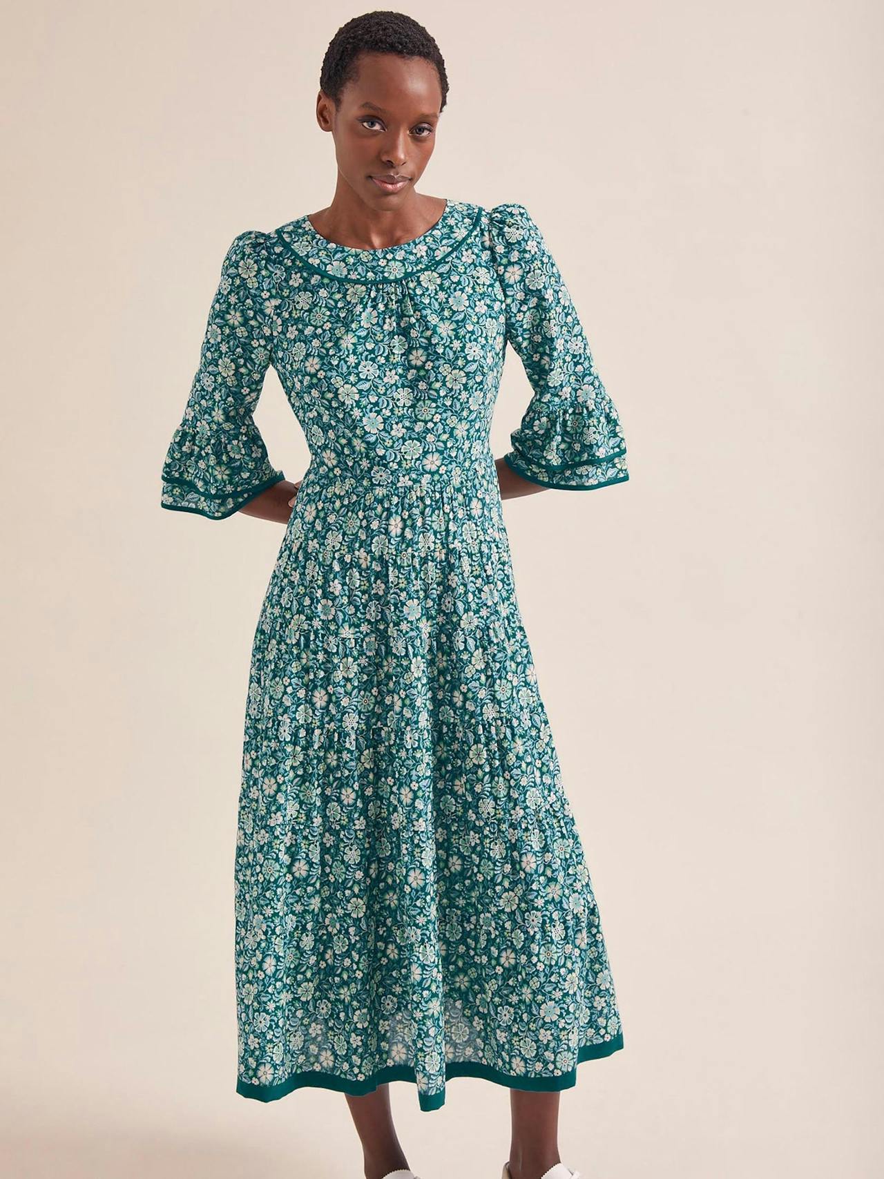 Green ditsy carnation print Elodie cotton blend maxi dress Dress Cefinn    - Collagerie