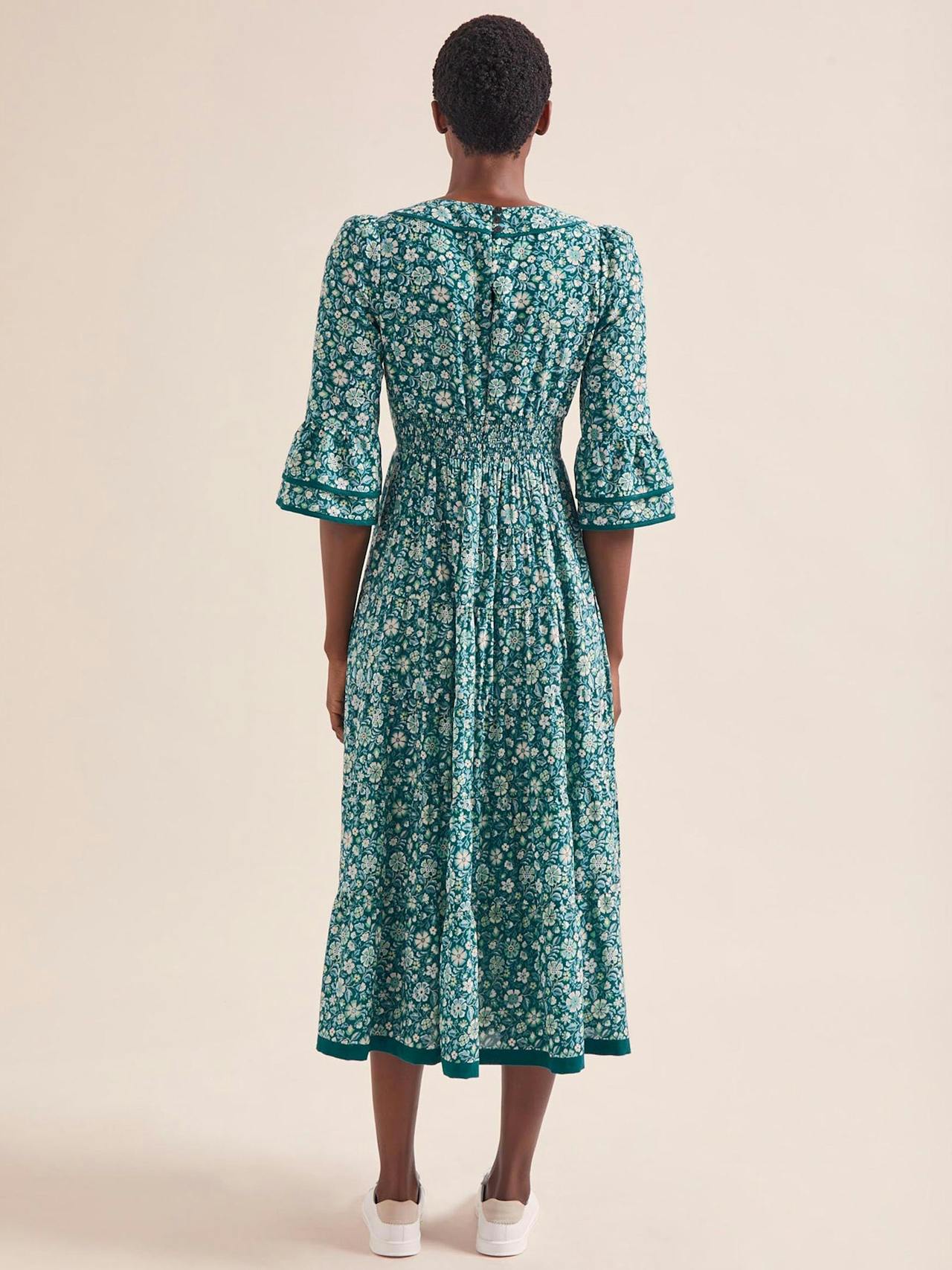 Green ditsy carnation print Elodie cotton blend maxi dress Dress Cefinn    - Collagerie