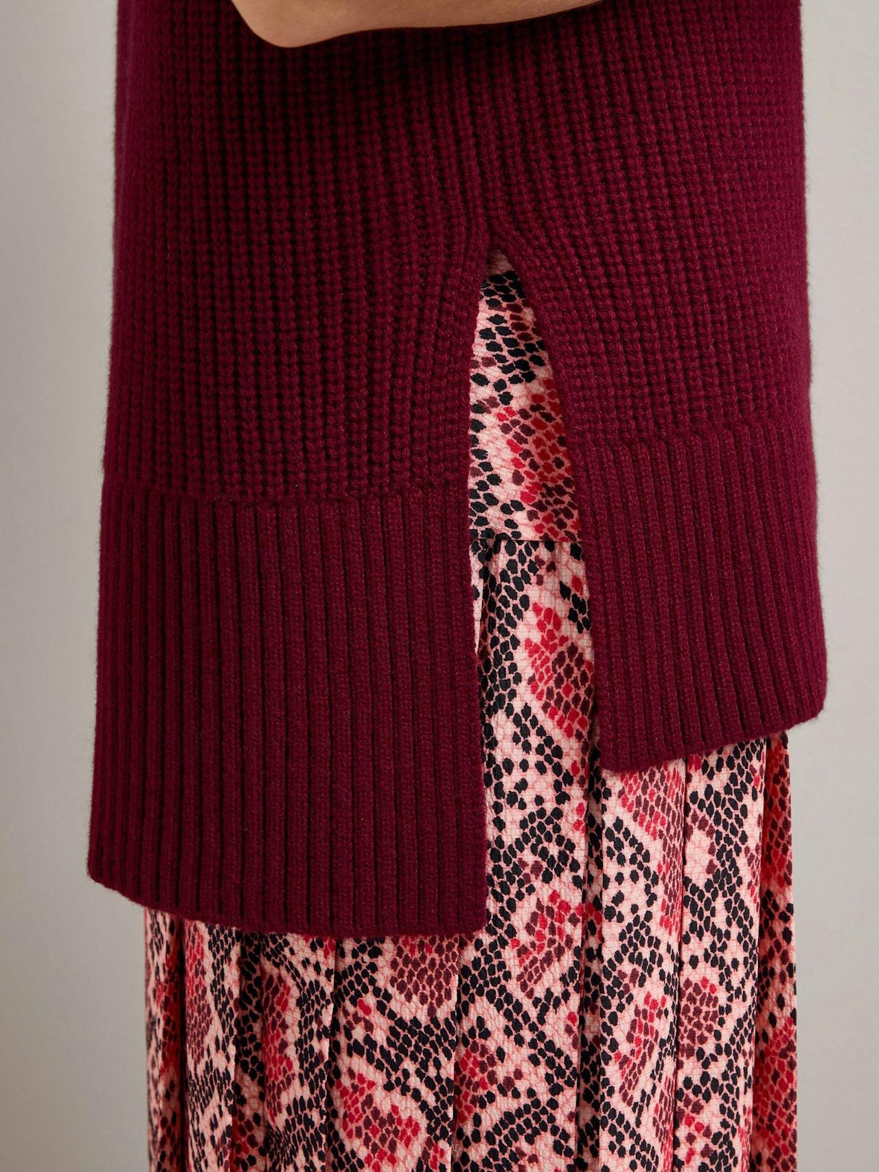 Burgundy Janice cashmere blend funnel neck sleeveless jumper Knit Cefinn    - Collagerie