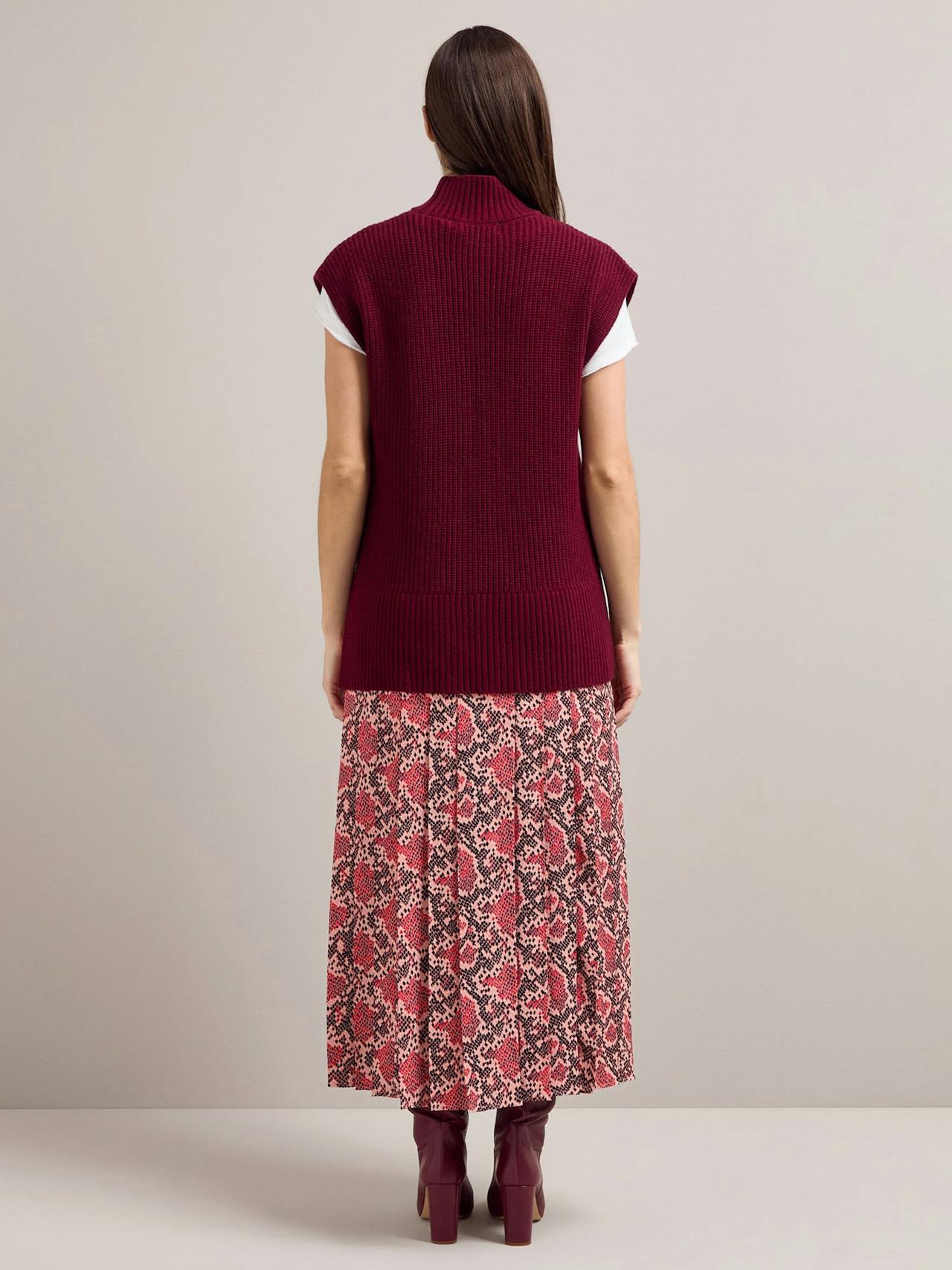 Burgundy Janice cashmere blend funnel neck sleeveless jumper Knit Cefinn    - Collagerie