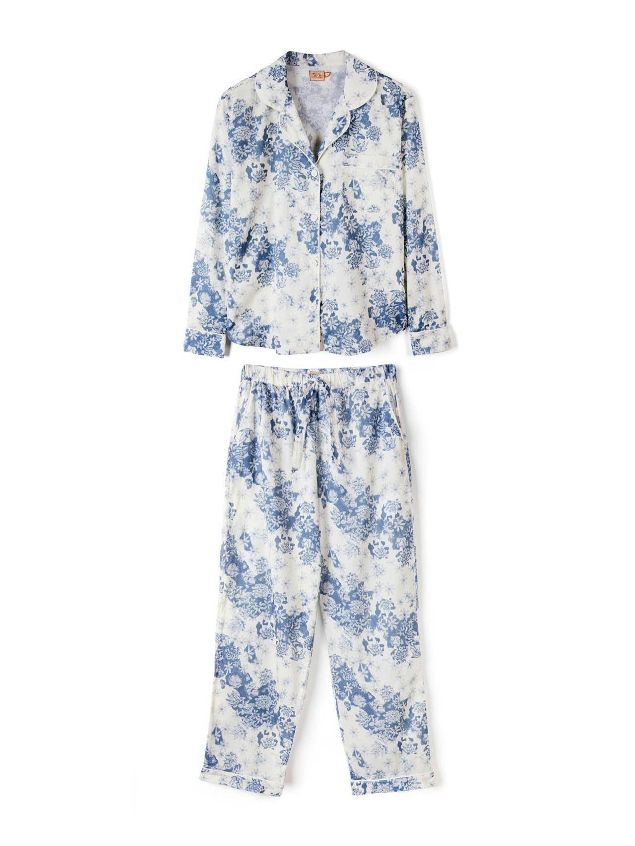 Long pyjama set flowers of time print blue