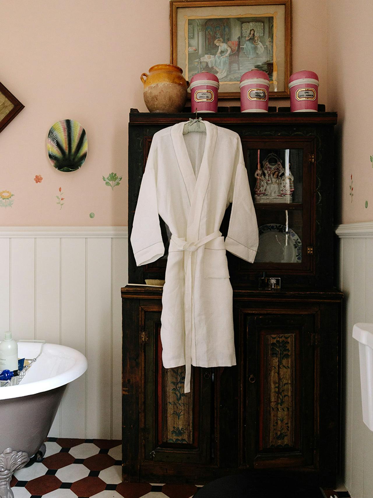 Ivory white waffle Liège robe with parma grey hemstitch Bathroom Linen Volga Linen    - Collagerie