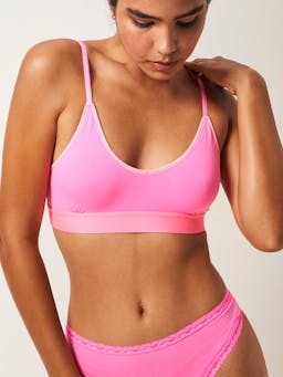 Hot pink t-shirt bra T-shirt Bra Stripe & Stare    - Collagerie