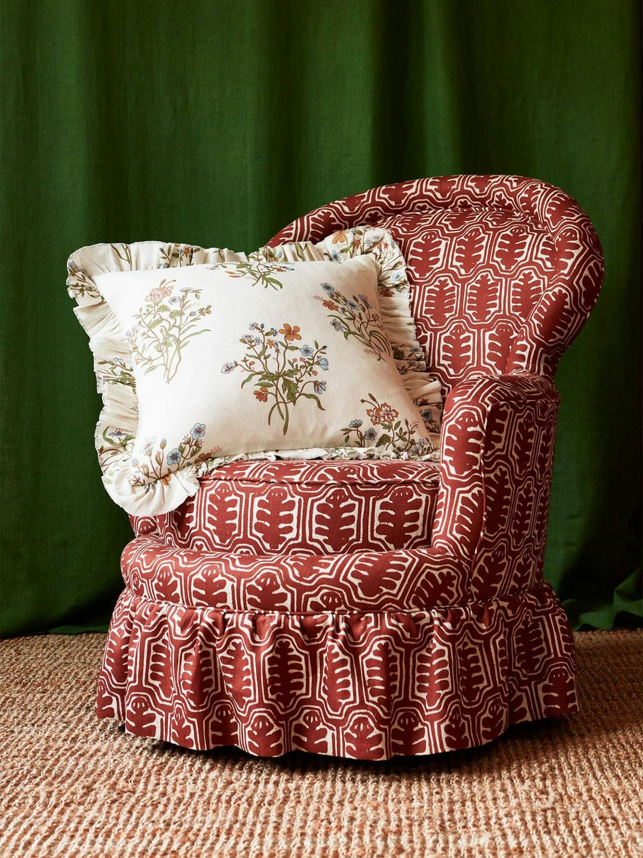 Flax and field flower print cushion with frill Cushions Volga Linen    - Collagerie