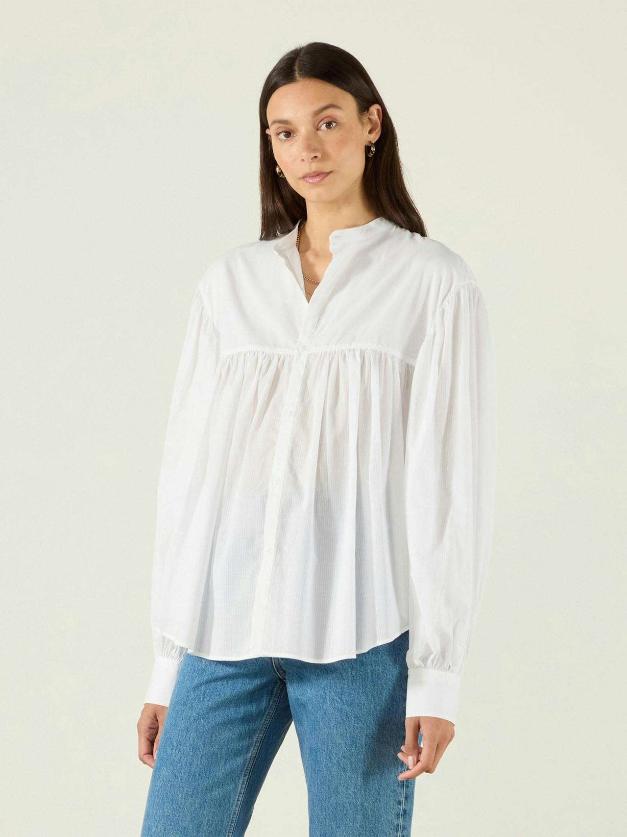 The Daphne shirt cotton voile, white Shirts With Nothing Underneath    - Collagerie