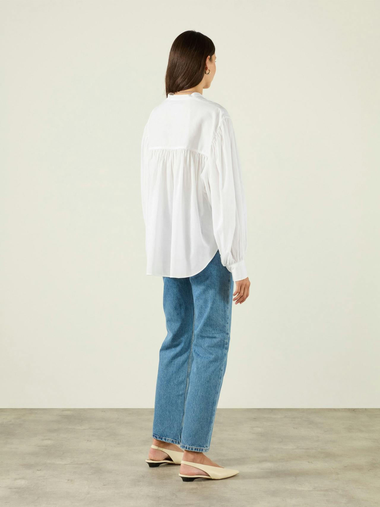 The Daphne shirt cotton voile, white Shirts With Nothing Underneath    - Collagerie