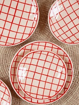 Red and pink check ceramic plate Ceramics Hadeda    - Collagerie