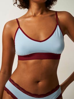 Aruba blue and rouge t-shirt bra T-shirt Bra Stripe & Stare    - Collagerie