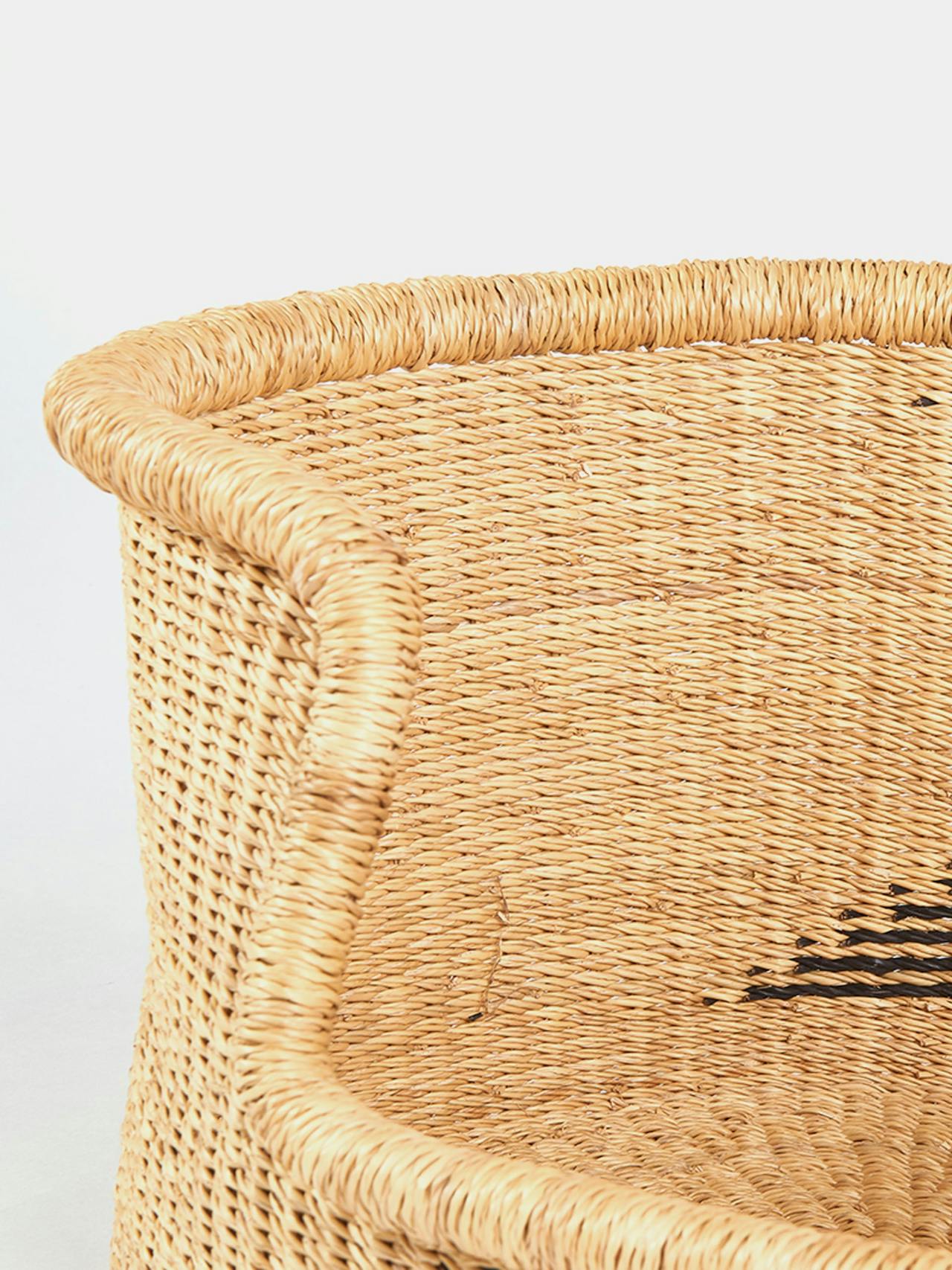 Medium woven pet basket 1 Pet Basket Hadeda    - Collagerie