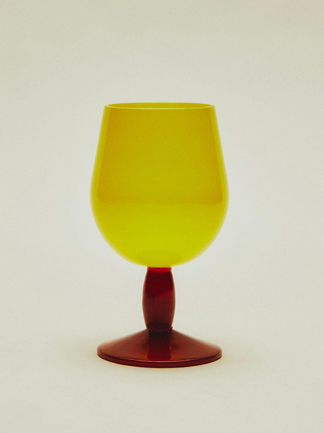 Two-tone glass