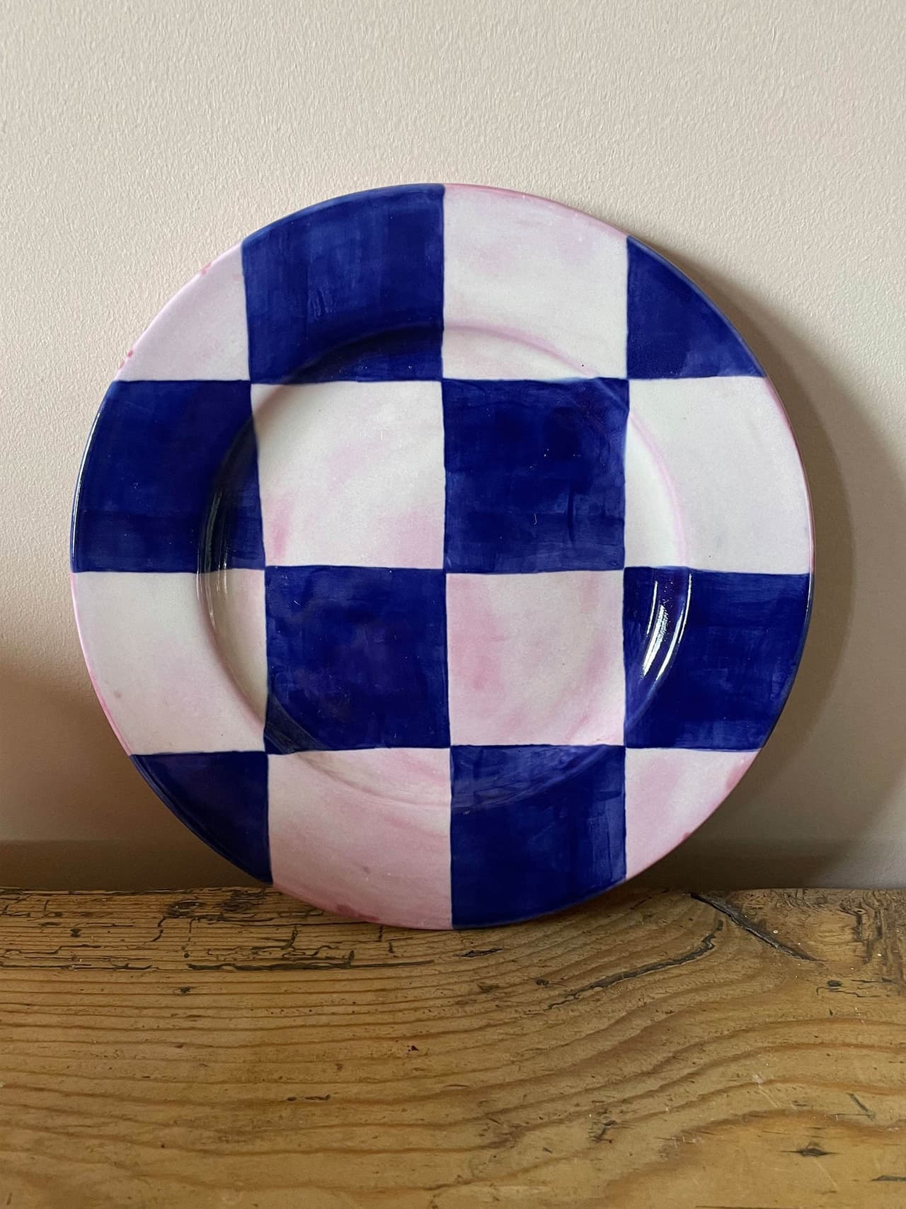 Big checkmate plate, lilac and blue  Silo Studio    - Collagerie