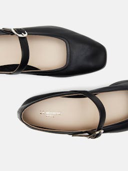 Black leather Mary Jane flats Footwear Le Monde Beryl    - Collagerie