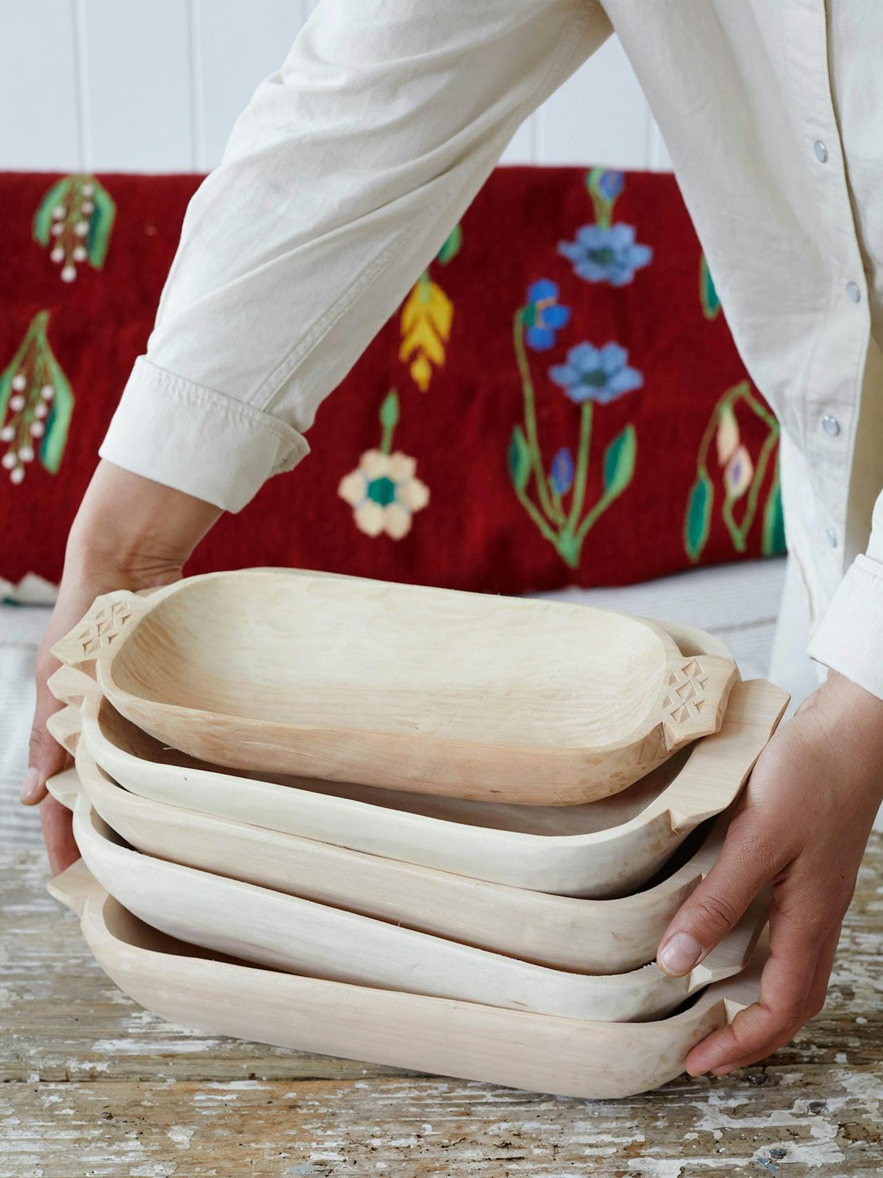 Medium wooden dough bowl  Casa de Folklore    - Collagerie