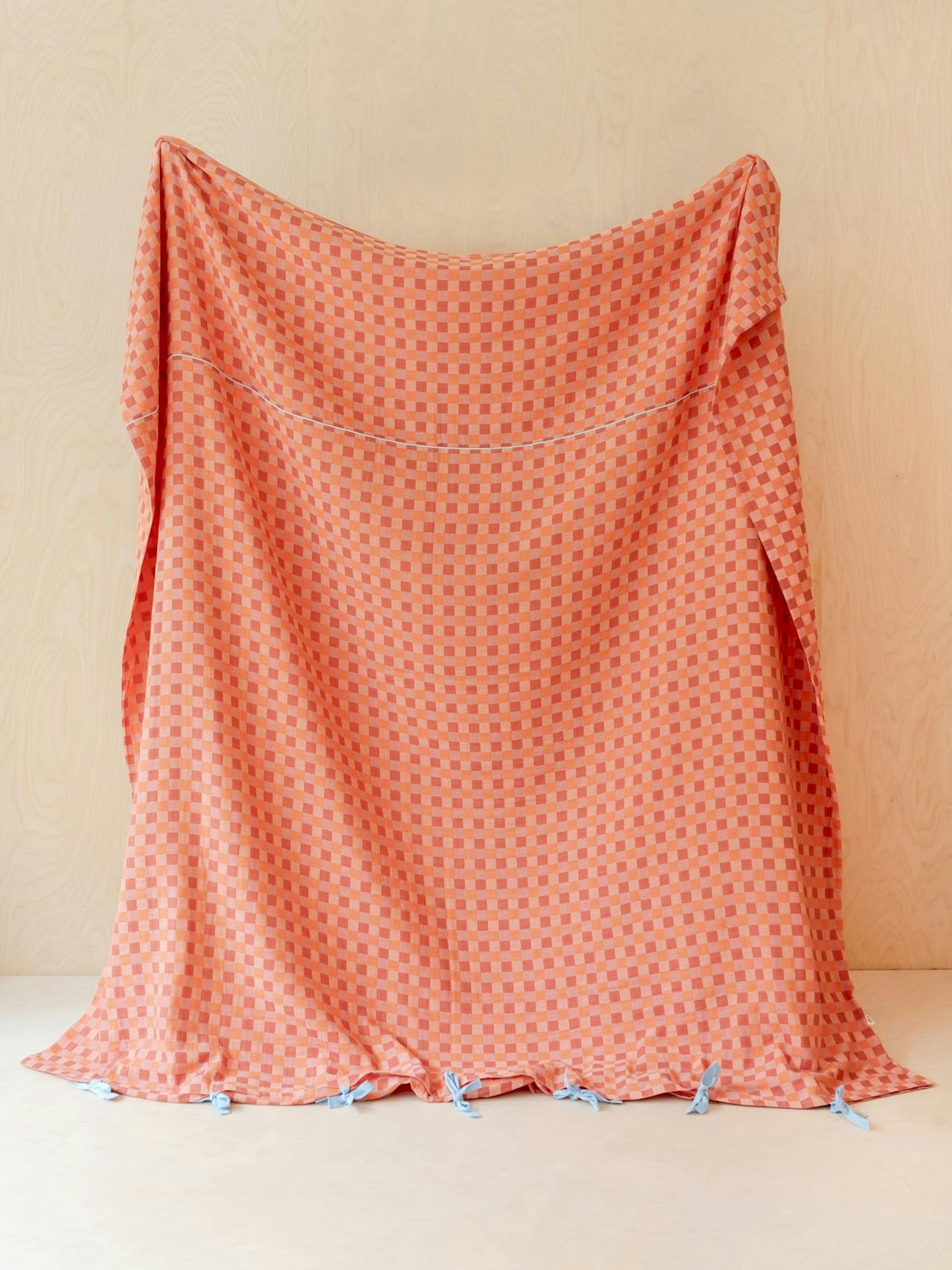 Cotton duvet cover in apricot checkerboard