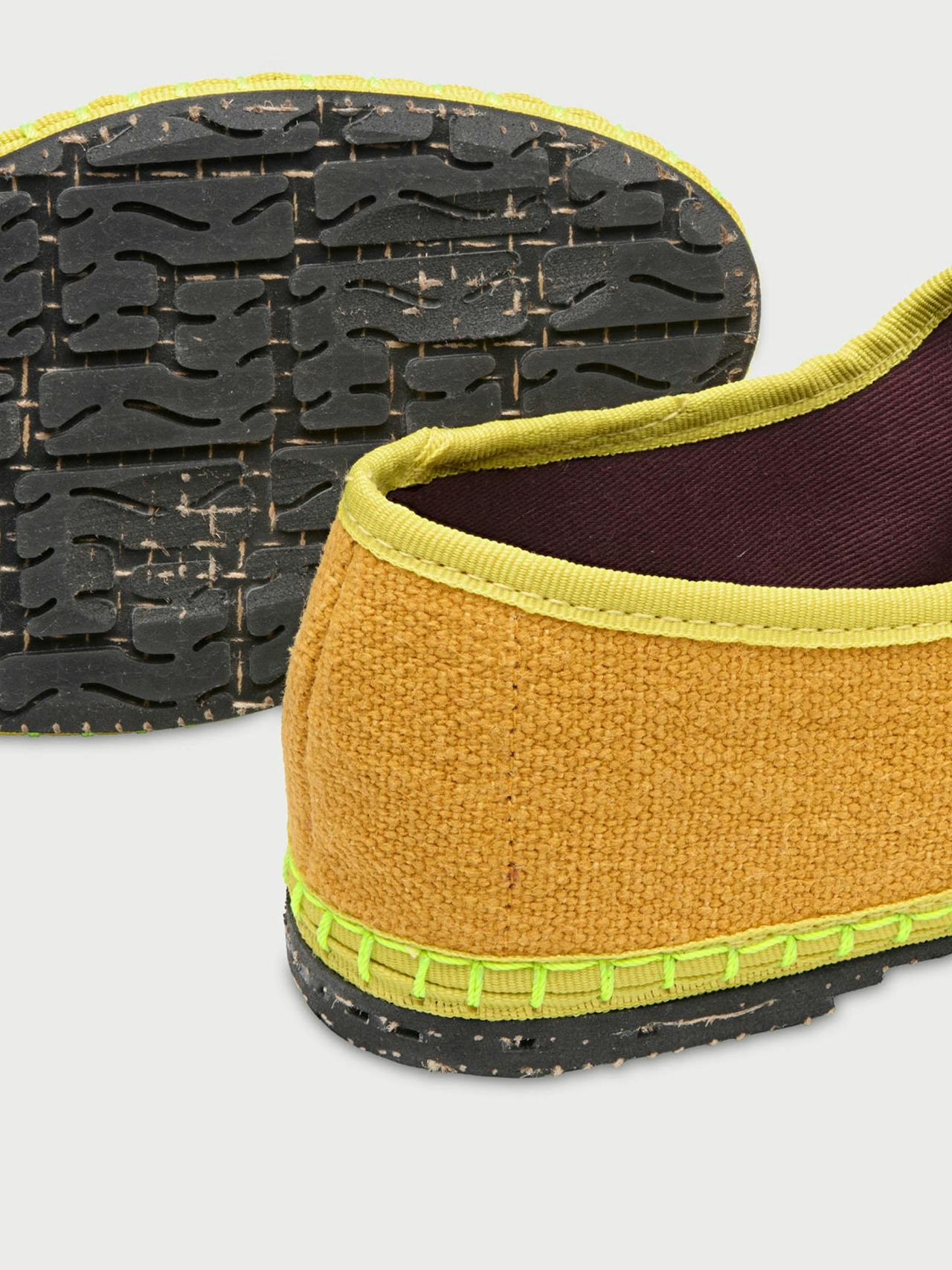 Mustard Ebenezer Mary Jane flats Mary Jane Flabelus    - Collagerie