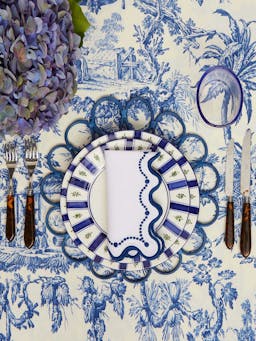 Blue rattan flower placemats, set of 4 Interiors Maison Margaux    - Collagerie