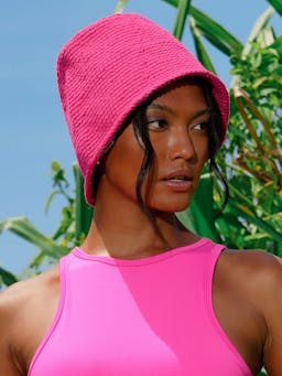 Gani crochet hat in hot pink Crochet hat BrunnaCo    - Collagerie