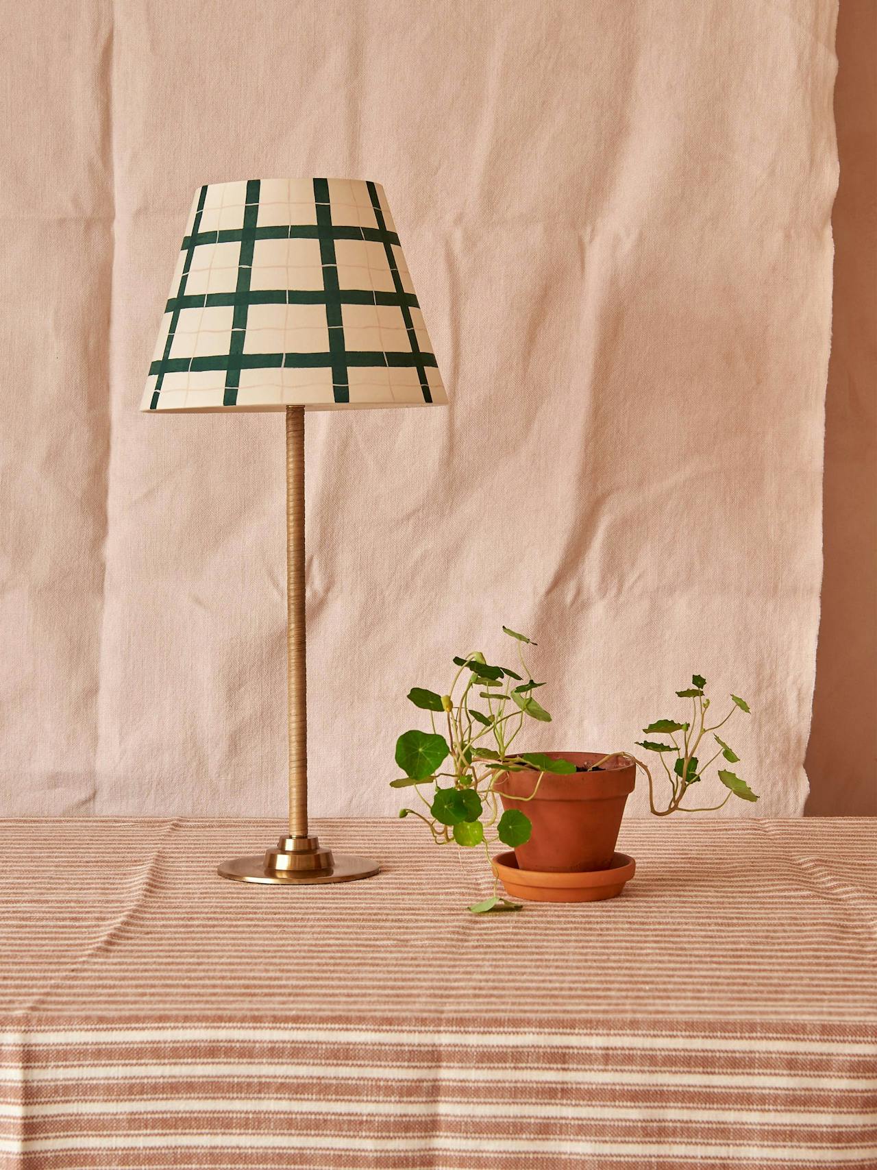 Green and pink gingham lampshade Interiors Hum London    - Collagerie