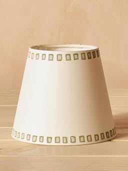 Green gemstone trim lampshade Interiors Hum London    - Collagerie