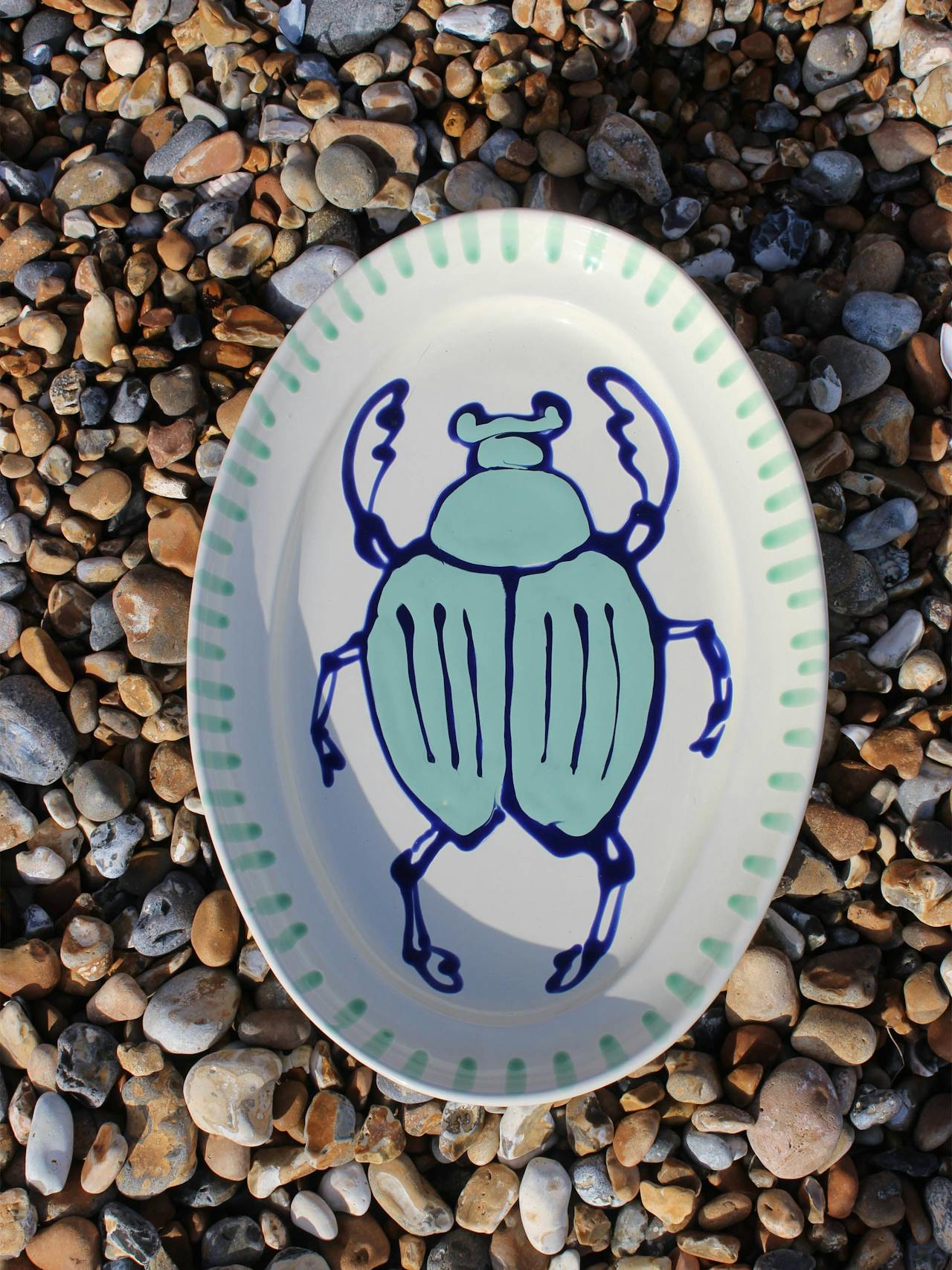 Beetle oval platter ceramics Amuse La Bouche    - Collagerie