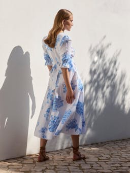 Flora blue garden floral dress DRESSES Beulah London    - Collagerie