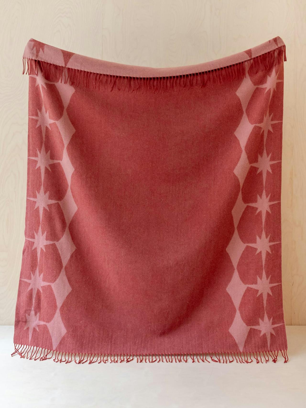 Lambswool blanket in reversible pink celestial Home > Blankets > Lambswool Blankets > Large TBCo    - Collagerie