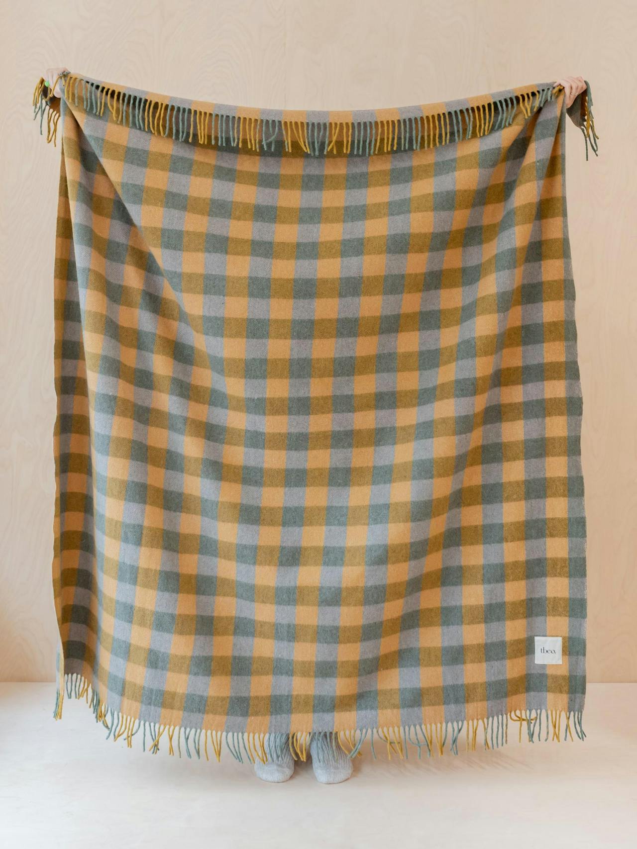 Recycled wool blanket in sage gingham