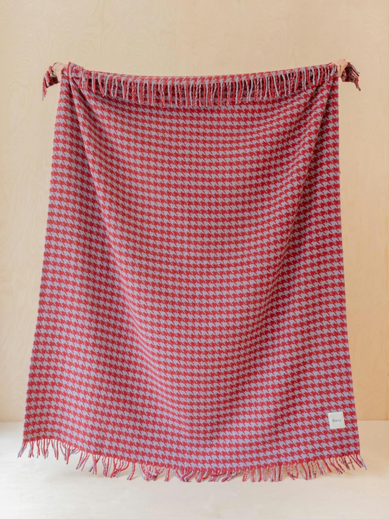 Recycled wool blanket in lilac houndstooth