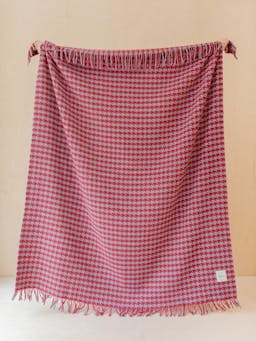 Recycled wool blanket in lilac houndstooth Home > Blankets > Recycled Wool Blankets > Large TBCo    - Collagerie