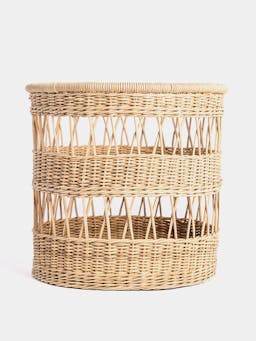 Round open weave cane planter Basket Hadeda    - Collagerie