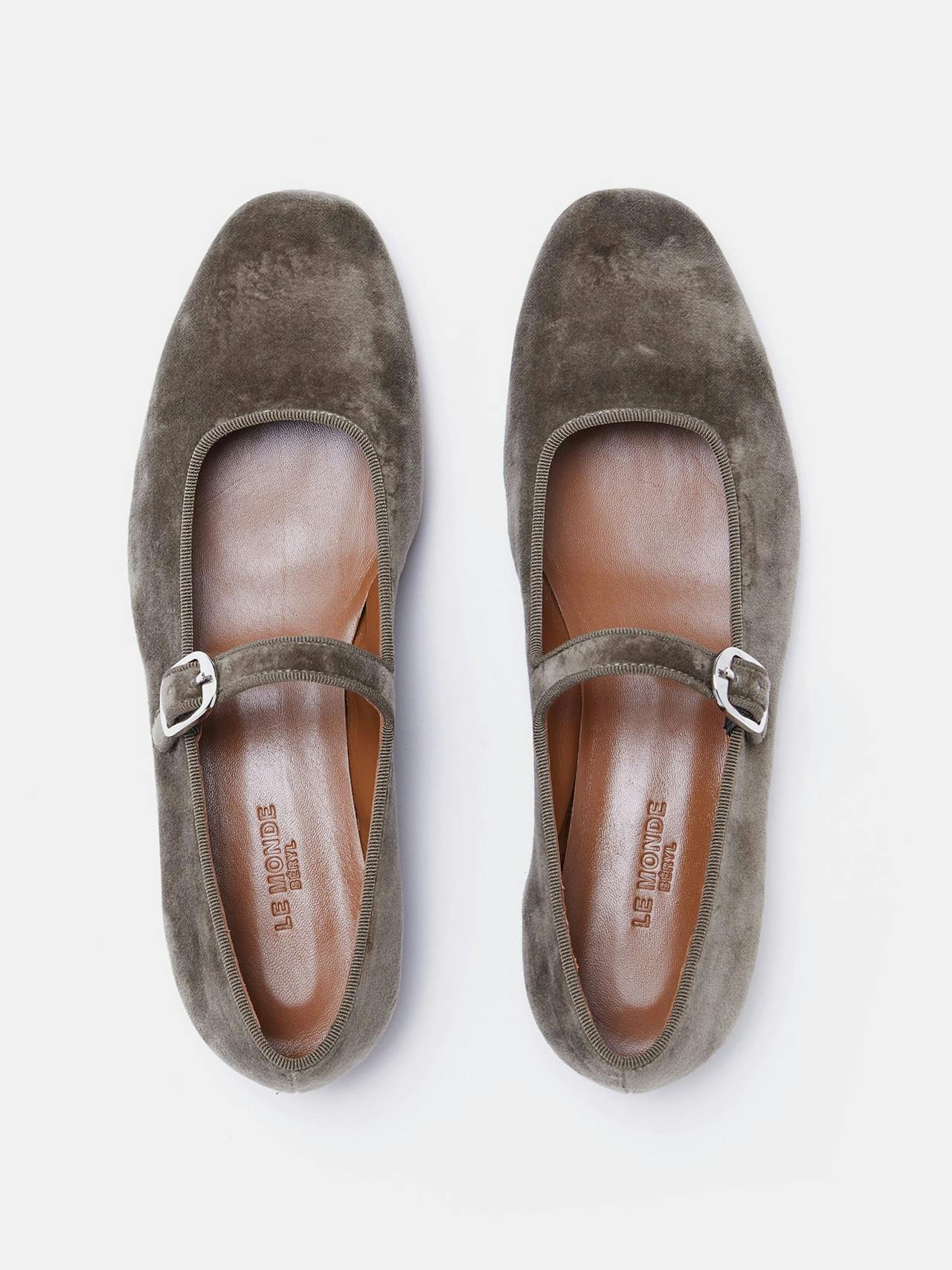 Grey velvet Mary Jane flats Footwear Le Monde Beryl    - Collagerie