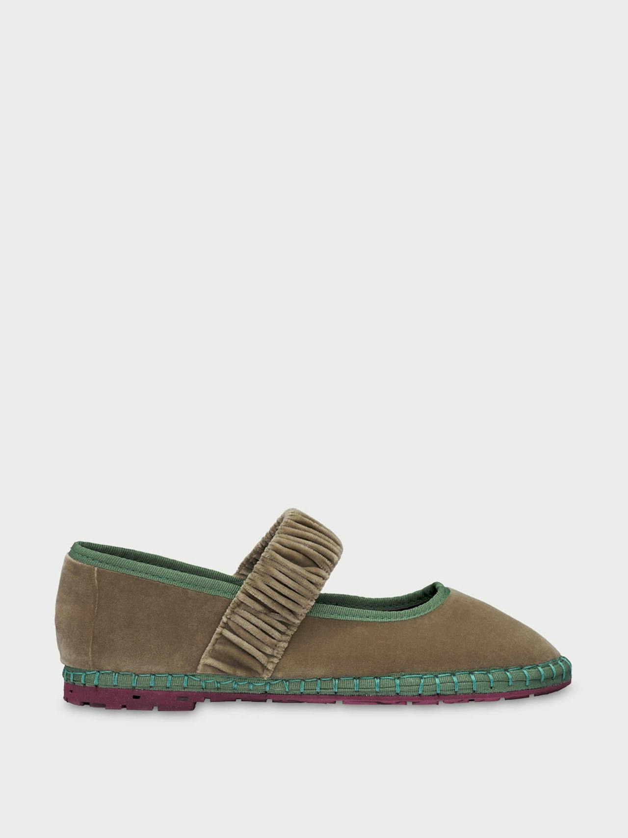 Brown Mafalda Mossy flats